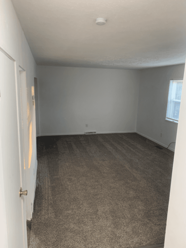 Solon Apartment: 33170 Aurora Road