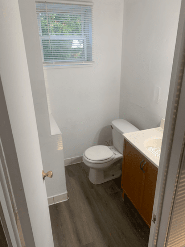 Solon Apartment: 33170 Aurora Road