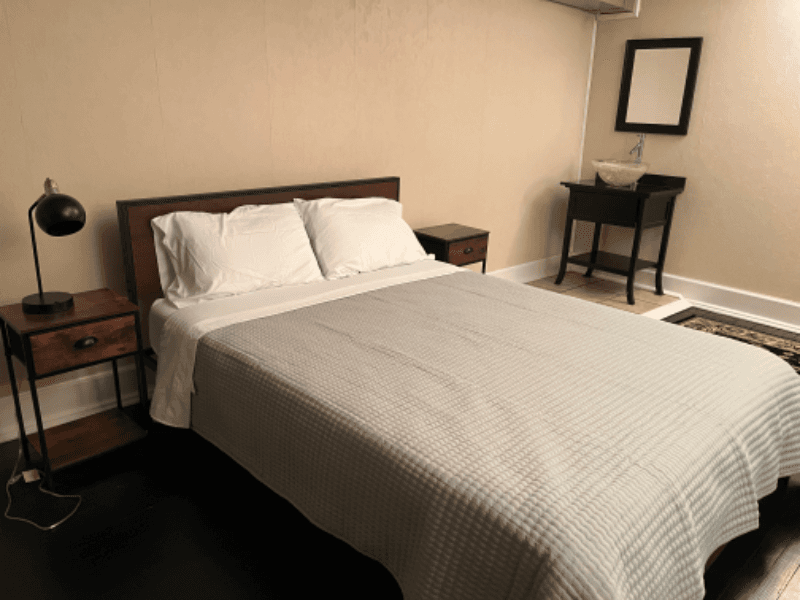 JOHNSON CITY Apartment: 248 Main st