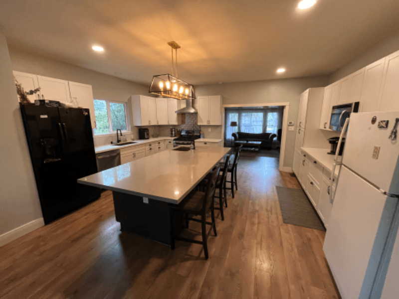 Fair Oaks Single Room: 4059 Ridge St
