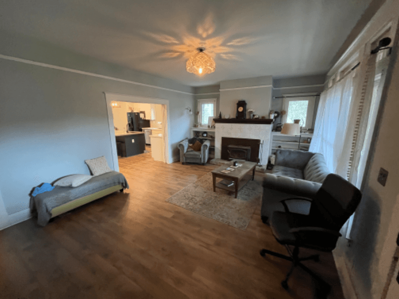 Fair Oaks Single Room: 4059 Ridge St