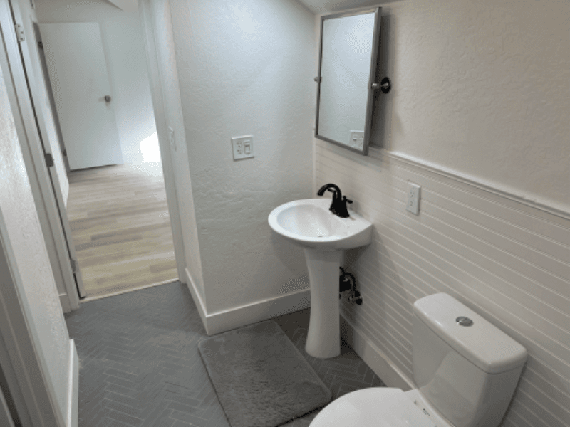 Fair Oaks Single Room: 4059 Ridge St