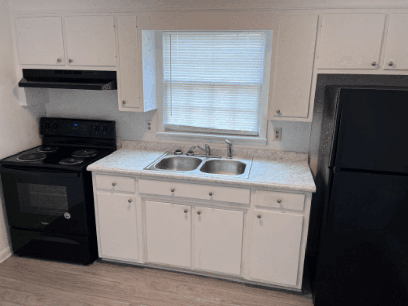 Glasgow Apartment: 202 E Washington St