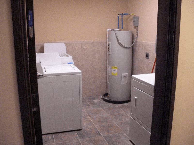 Cambridge Apartment: 355 Horseshoe Dr