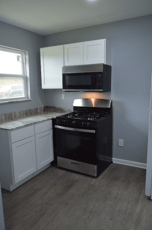 Broussard Apartment: 219 Leon Street