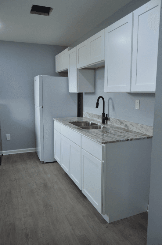 Broussard Apartment: 219 Leon Street