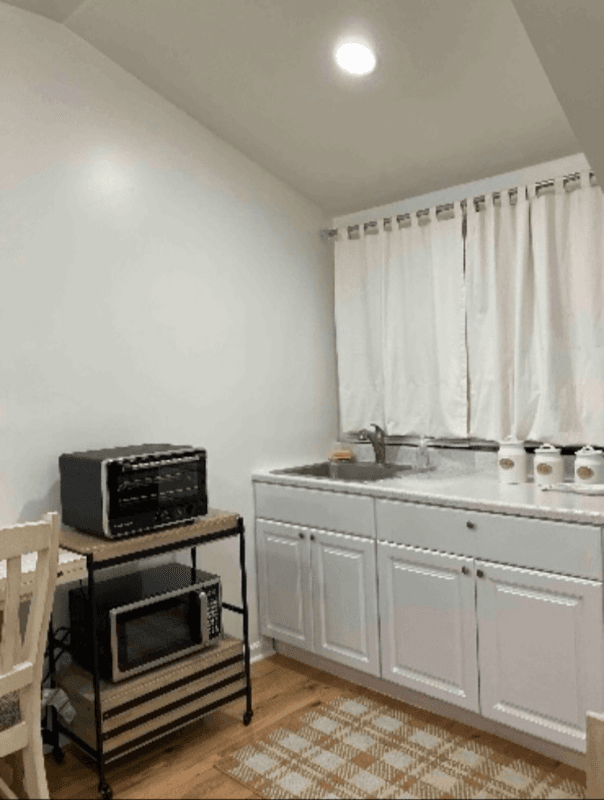 Norwalk Apartment: 1 Carlson court