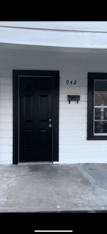 Alexandria Other: 942 Bogan St.