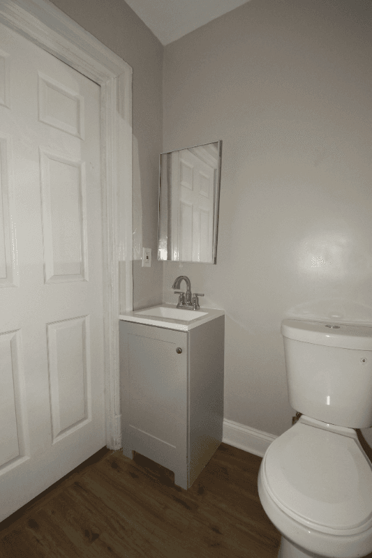 Pittsburgh House: 5404 Black St
