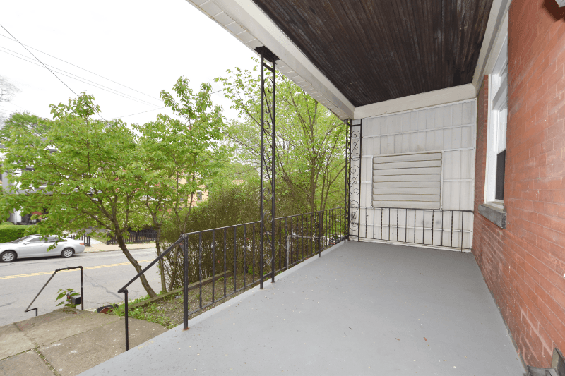 Pittsburgh House: 5404 Black St