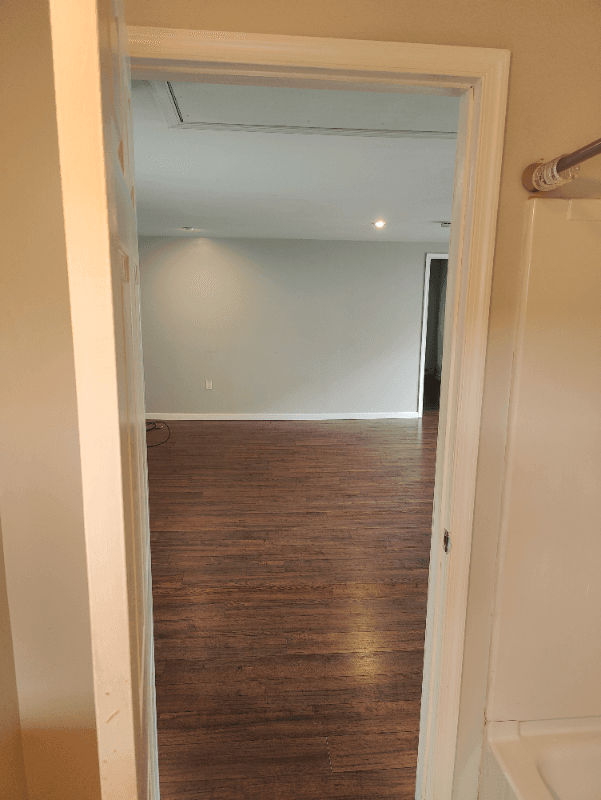 Exeter Apartment: 1172 Wyoming Ave