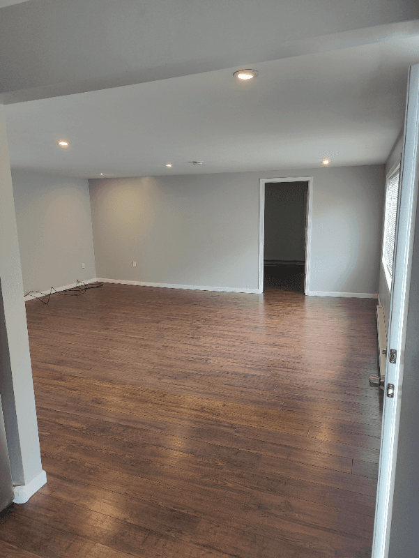 Exeter Apartment: 1172 Wyoming Ave