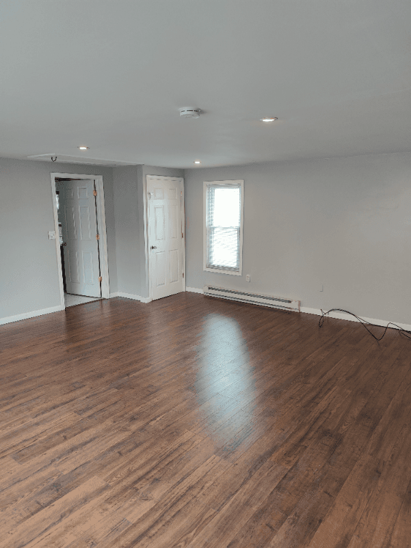 Exeter Apartment: 1172 Wyoming Ave