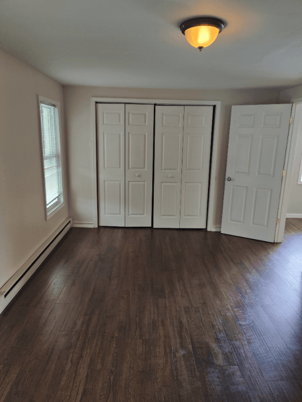 Exeter Apartment: 1172 Wyoming Ave