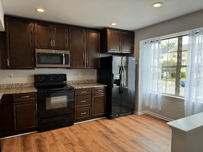 Dumfries Townhome: 3065 Antrim Circle