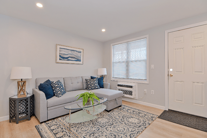 Hampton Condo: 528 Ocean Boulevard