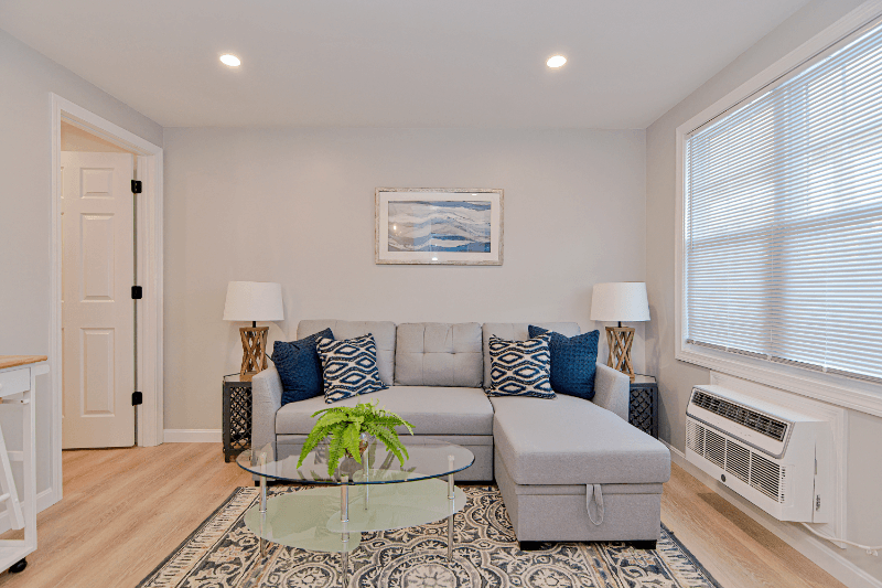 Hampton Condo: 528 Ocean Boulevard