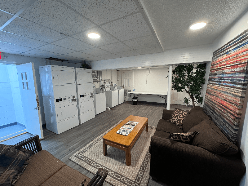 Rapid City Apartment: 102 N Maple Ave