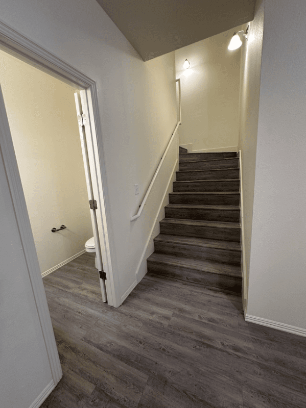FAYETTEVILLE Single Room: 987 S BENCHMARK LN