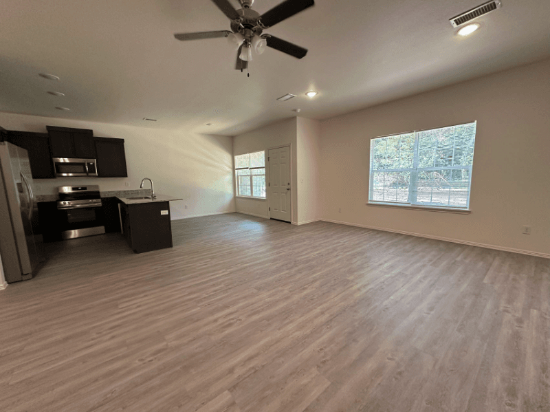 FAYETTEVILLE Single Room: 987 S BENCHMARK LN