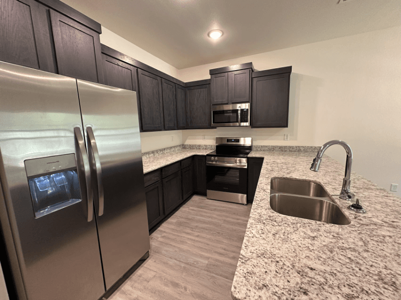 FAYETTEVILLE Single Room: 987 S BENCHMARK LN
