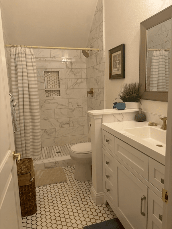 Sacramento House: 1036 East Landing Way