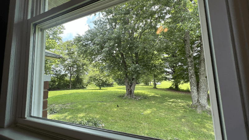 Columbia House: 125 Old Somerset Rd