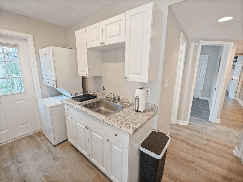 Orlando House: 1511 E Kaley St