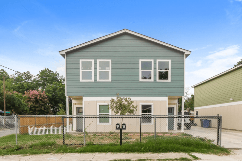 San Antonio Multiplex: 1402 Afton St Unit 102