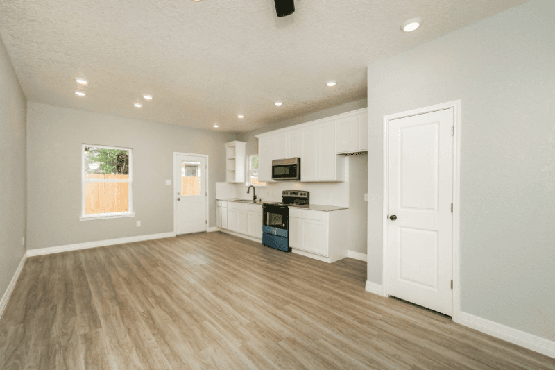 San Antonio Multiplex: 1402 Afton St Unit 102