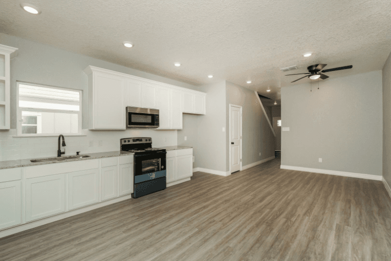 San Antonio Multiplex: 1402 Afton St Unit 102