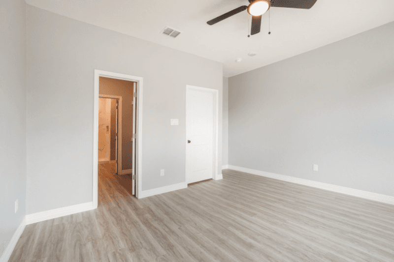 San Antonio Multiplex: 1402 Afton St Unit 102