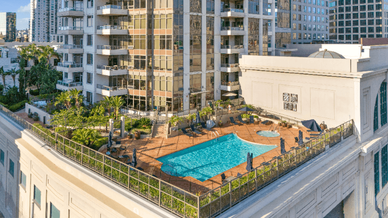 San Diego Condo: 700 West E St