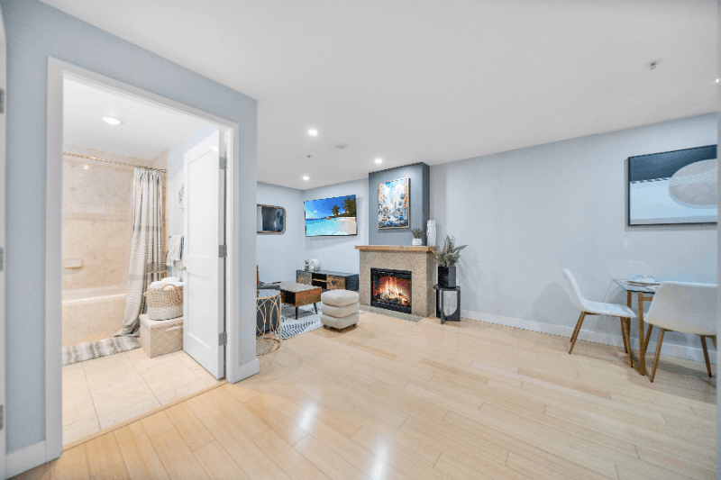 San Diego Condo: 700 West E St