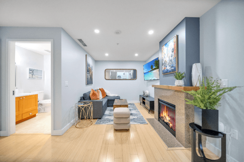 San Diego Condo: 700 West E St