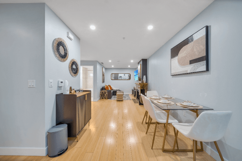 San Diego Condo: 700 West E St
