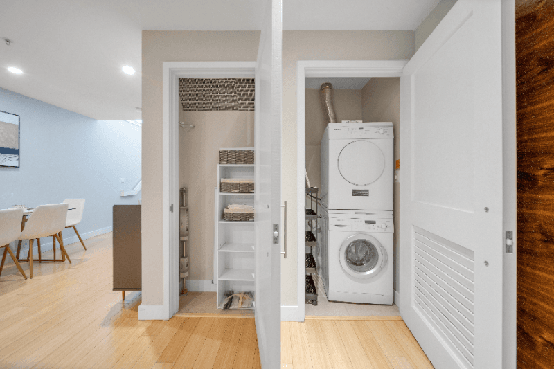 San Diego Condo: 700 West E St