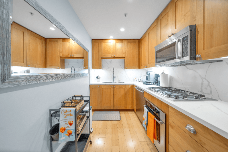 San Diego Condo: 700 West E St