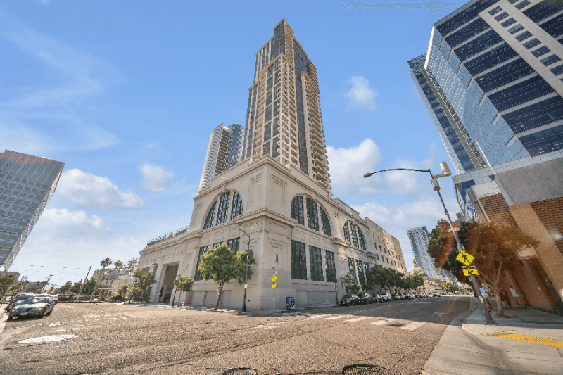 San Diego Condo: 700 West E St