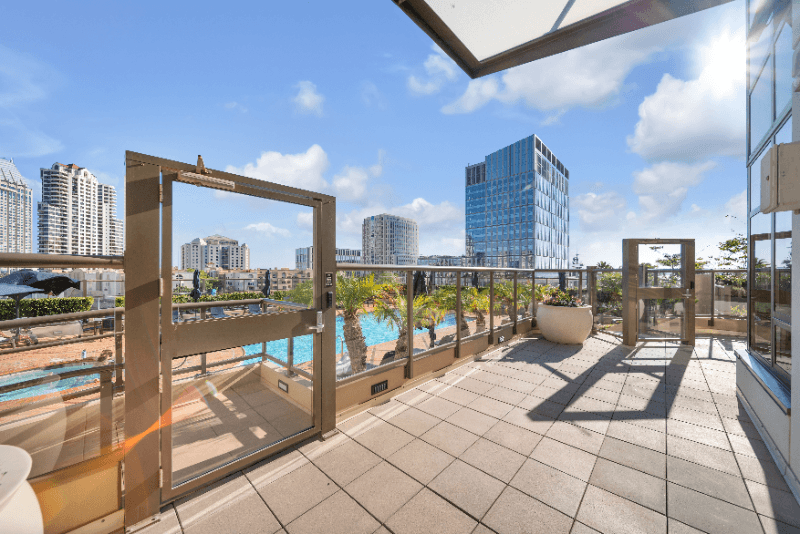 San Diego Condo: 700 West E St