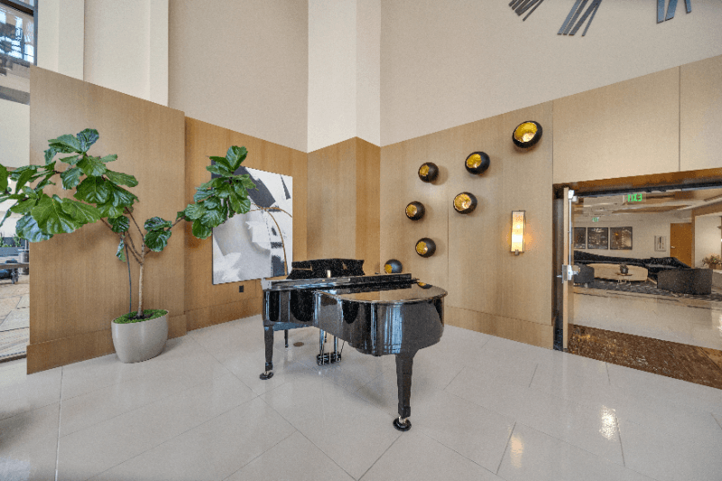 San Diego Condo: 700 West E St