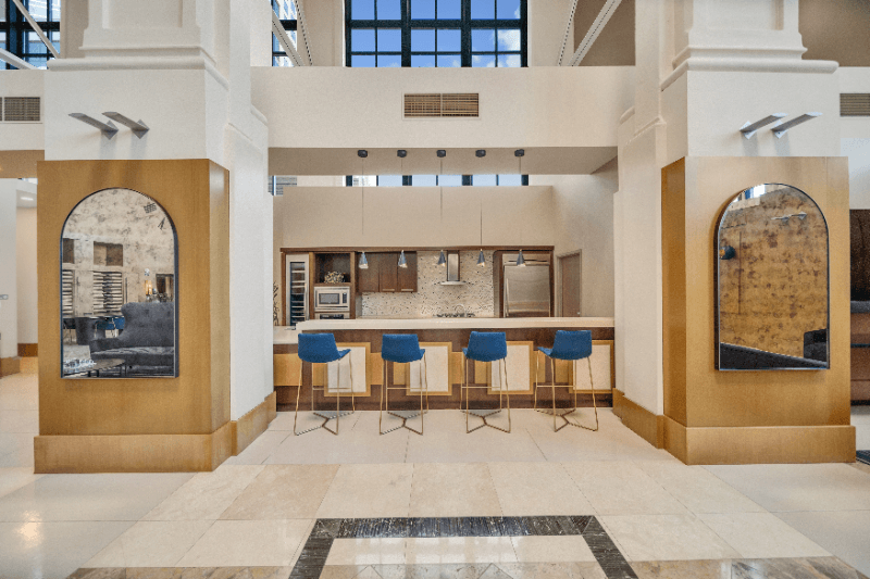 San Diego Condo: 700 West E St