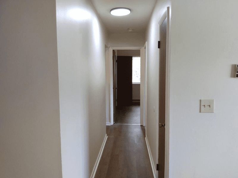 Barnesville Apartment: 435 S Lincoln Ave