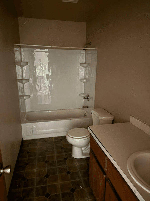 Wilburton Apartment: 902 Cynthia Street