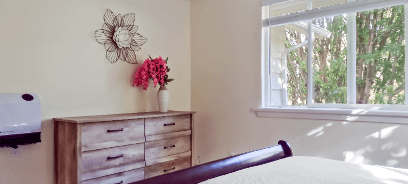 Westport House: 711 N 3rd St