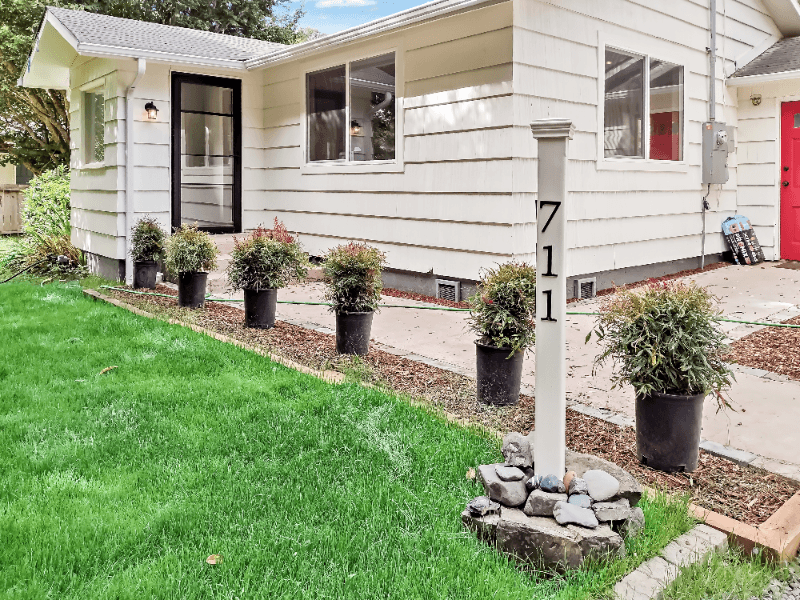 Westport House: 711 N 3rd St