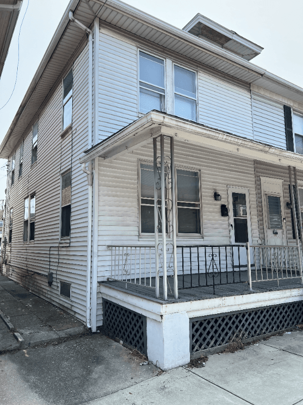 York House: 334 E. College ave