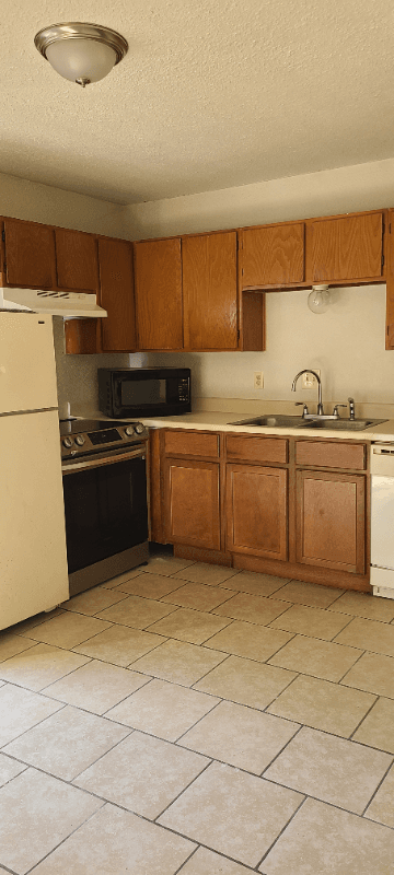 Bryan Apartment: 1102 Verde Dr. Bryan, TX 77801