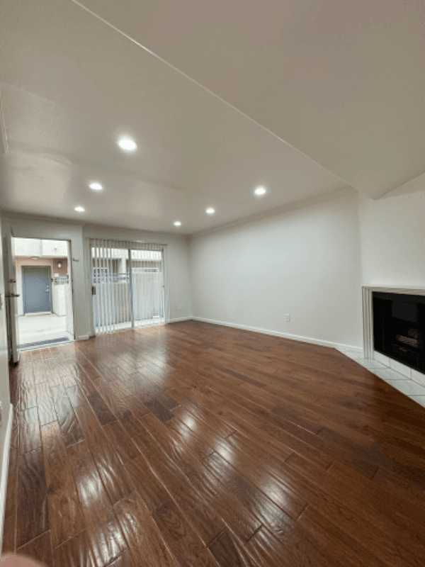 Sherman Oaks Townhome: 13022 Riversidd Dr