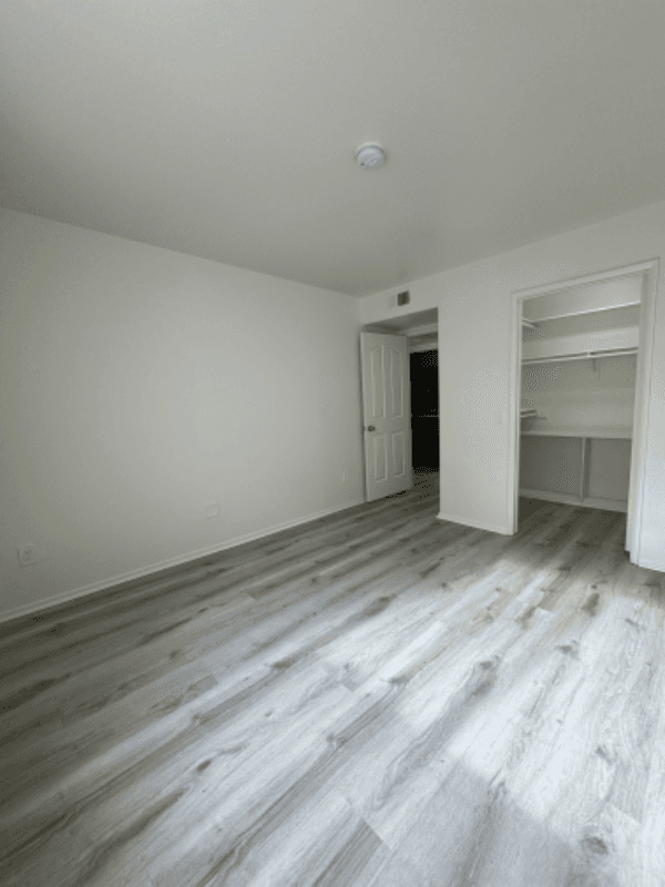 Sherman Oaks Townhome: 13022 Riversidd Dr